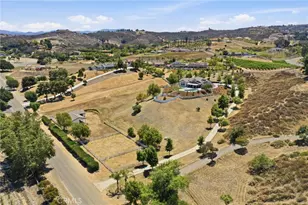 41110 Los Ranchos Cir, Temecula, CA 92592 - Photo 17