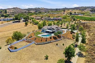 41110 Los Ranchos Cir, Temecula, CA 92592 - Photo 43