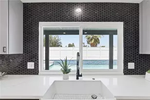 76588 Florida Ave, Palm Desert, CA 92211 - Photo 13