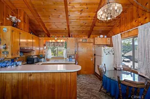 695 Arth Dr, Crestline, CA 92325 - Photo 19