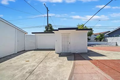 6610 San Carlos Street, Paramount, CA 90723 - Photo 31