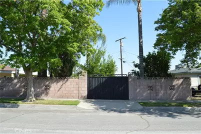 3954 Garden, San Bernardino, CA 92404 - Photo 15