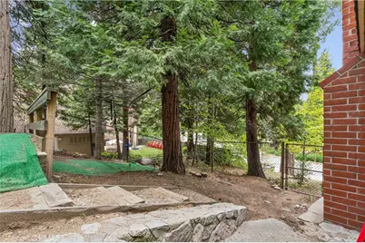 189 St Hwy 173, Lake Arrowhead, CA 92352 - Photo 43