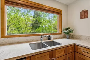 189 St Hwy 173, Lake Arrowhead, CA 92352 - Photo 19
