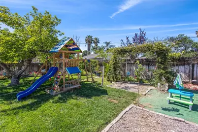 34790 Pecan, Yucaipa, CA 92399 - Photo 31