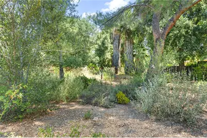 1040 W Crescent Avenue, Redlands, CA 92373 - Photo 33