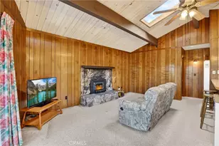 526 Rose Ln, Twin Peaks, CA 92391 - Photo 7