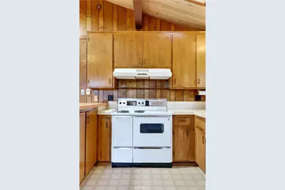 526 Rose Lane, Twin Peaks, CA 92391 - Photo 21
