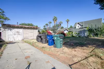 3893 Pine Street, Riverside, CA 92501 - Photo 35