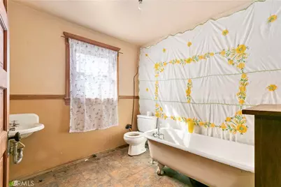 3893 Pine Street, Riverside, CA 92501 - Photo 17