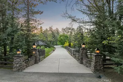 32310 Hummingbird Court, Running Springs, CA 92382 - Photo 5