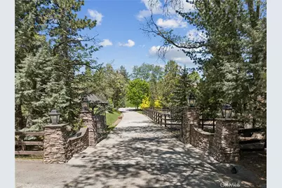 32310 Hummingbird Court, Running Springs, CA 92382 - Photo 5