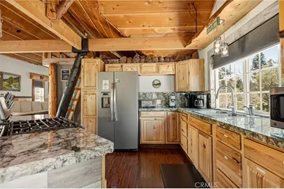 33141 Big Bear Lake Road, Running Springs, CA 92382 - Photo 19