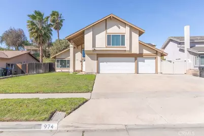 974 Nottingham, Corona, CA 92880 - Photo 1