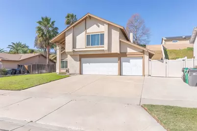 974 Nottingham, Corona, CA 92880 - Photo 3