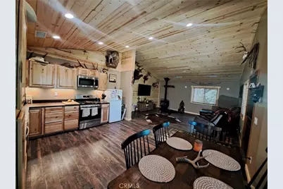 5975 Pine Avenue, Angeles Oaks, CA 92305 - Photo 15