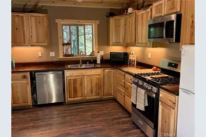 5975 Pine Avenue, Angeles Oaks, CA 92305 - Photo 11