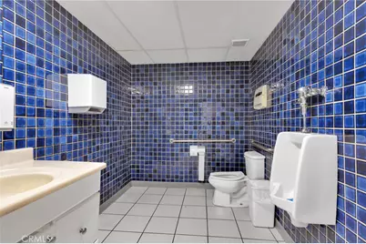 14096 Green Tree Boulevard, Victorville, CA 92395 - Photo 25