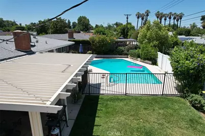 233 Phlox Avenue, Redlands, CA 92373 - Photo 9