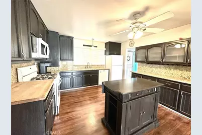 233 Phlox Avenue, Redlands, CA 92373 - Photo 17