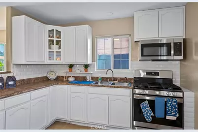 299 N 3rd St, Banning, CA 92220 - Photo 9