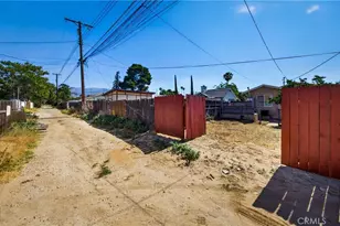299 N 3rd St, Banning, CA 92220 - Photo 17