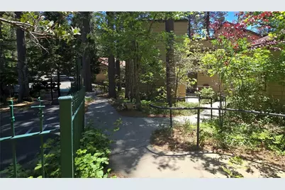 27821 Peninsula #315, Lake Arrowhead, CA 92352 - Photo 3
