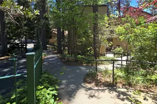 27821 Peninsula, Lake Arrowhead, CA 92352 - Photo 3