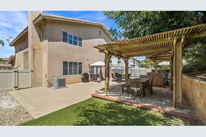 1428 Roadrunner Drive, Corona, CA 92881 - Photo 35