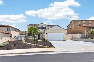 14034 Amorosa Ct, Beaumont, CA 92223 - Photo 3