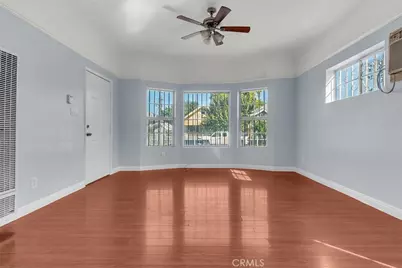 640 E 54th Street, Los Angeles, CA 90011 - Photo 5