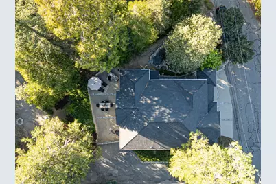 26385 Walnut Hills Drive, Lake Arrowhead, CA 92352 - Photo 7