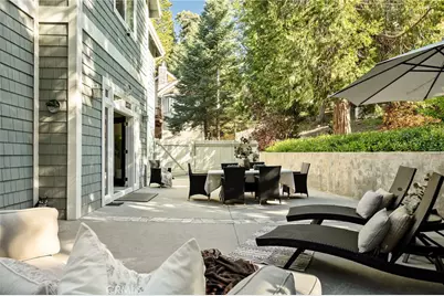 26385 Walnut Hills Drive, Lake Arrowhead, CA 92352 - Photo 17