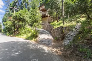 24379 Horst, Crestline, CA 92325 - Photo 3