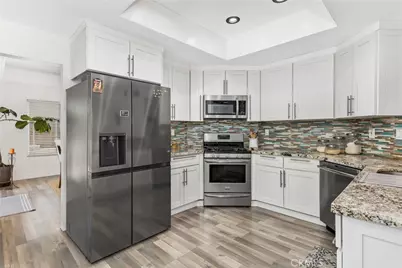 2981 Pembroke, Corona, CA 92879 - Photo 13