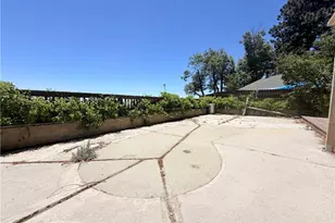 26465 Apache, Rimforest, CA 92378 - Photo 15