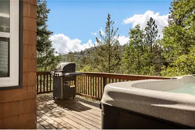 807 Grass Valley, Lake Arrowhead, CA 92352 - Photo 3