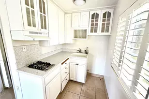 102 N Center, Redlands, CA 92373 - Photo 5