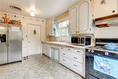 11142 Gaynor, Granada Hills, CA 91344 - Photo 11