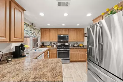 523 Solano Way, Redlands, CA 92374 - Photo 7