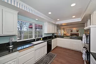 28669 Teton Ln, Lake Arrowhead, CA 92352 - Photo 15