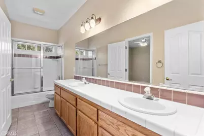 6940 Oak Vista, Oak Hills, CA 92344 - Photo 27