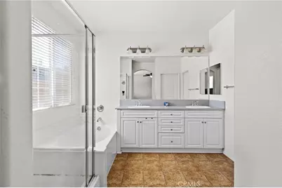 15023 Mandalay, Victorville, CA 92394 - Photo 13