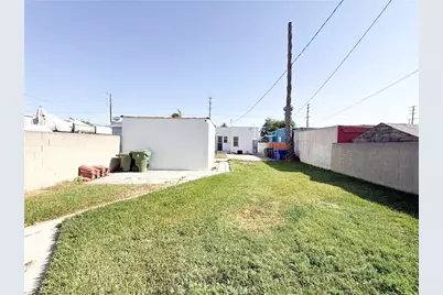 345 E Colden Street, Los Angeles, CA 90003 - Photo 25
