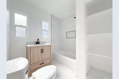 345 E Colden Street, Los Angeles, CA 90003 - Photo 17