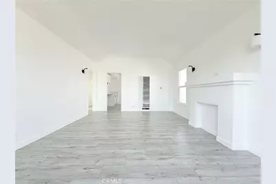 345 E Colden Street, Los Angeles, CA 90003 - Photo 3