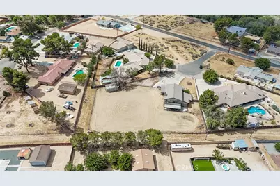 15221 Chaparral Lane, Apple Valley, CA 92307 - Photo 33