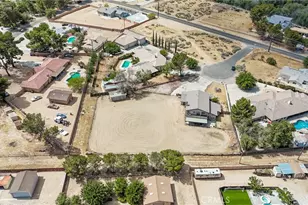 15221 Chaparral Ln, Apple Valley, CA 92307 - Photo 33