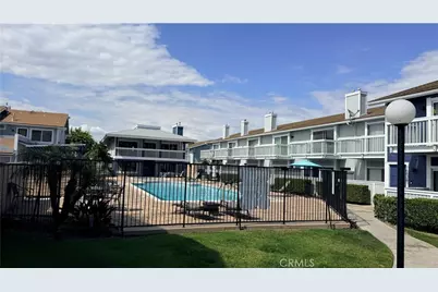 16858 Algonquin, Huntington Beach, CA 92649 - Photo 3