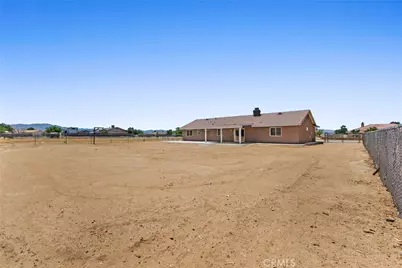 10837 Lancelet, Apple Valley, CA 92308 - Photo 19